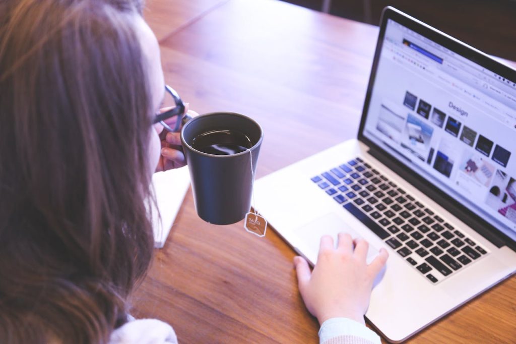 Internet Itabuna 1 pexels startup stock photos 7360